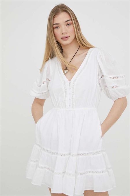 Bavlnené šaty Abercrombie & Fitch biela farba