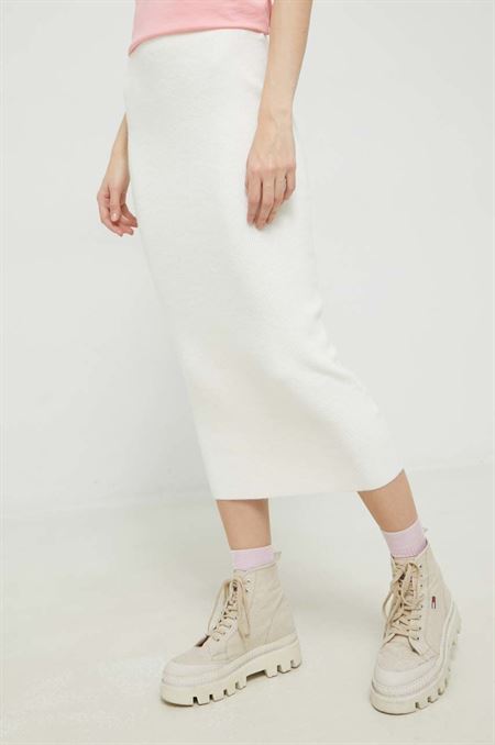 Vlnená sukňa HUGO biela farba