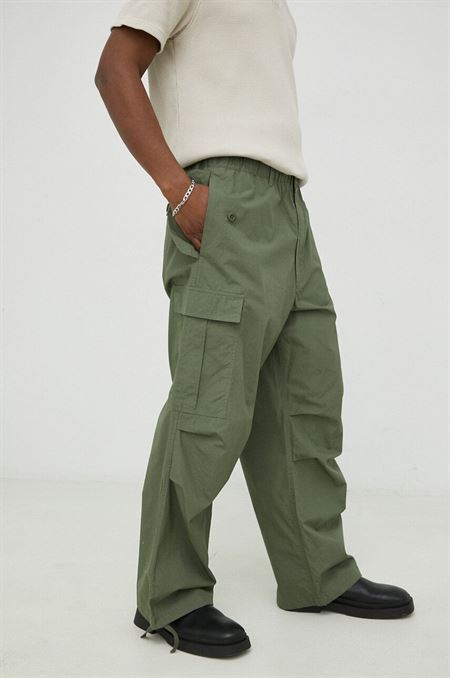 Bavlnené nohavice Samsoe Samsoe zelená farba
