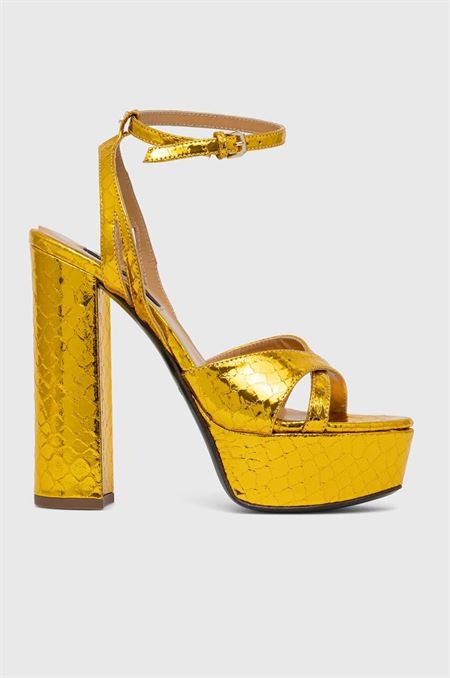 Kožené sandále Patrizia Pepe zlatá farba
