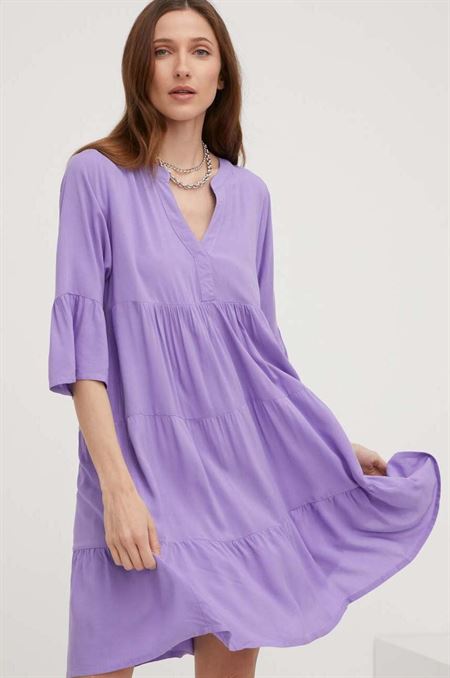 Šaty Answear Lab fialová farba