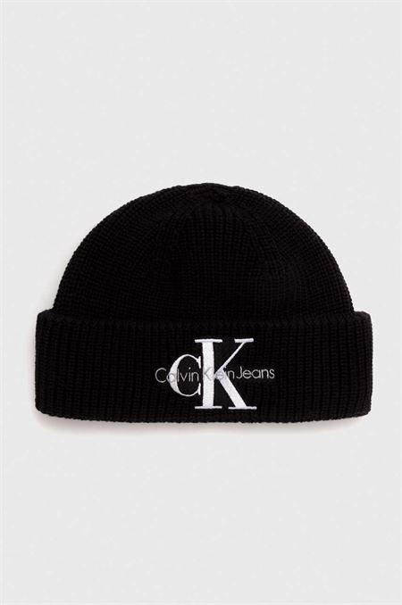 Bavlnená čiapka Calvin Klein Jeans čierna farba